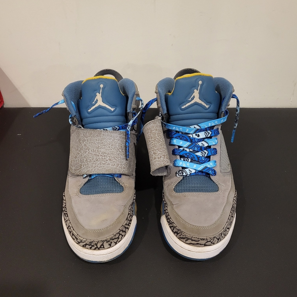 Jordan Son Of Mars Gray and Blue Sneakers